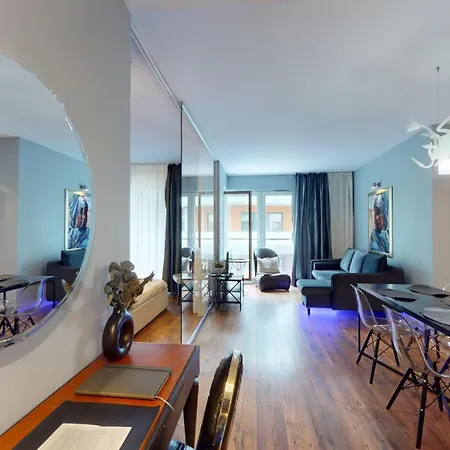 Dmowskiego 1b Wielka Wyspa 900 Steps To Market Apartment *